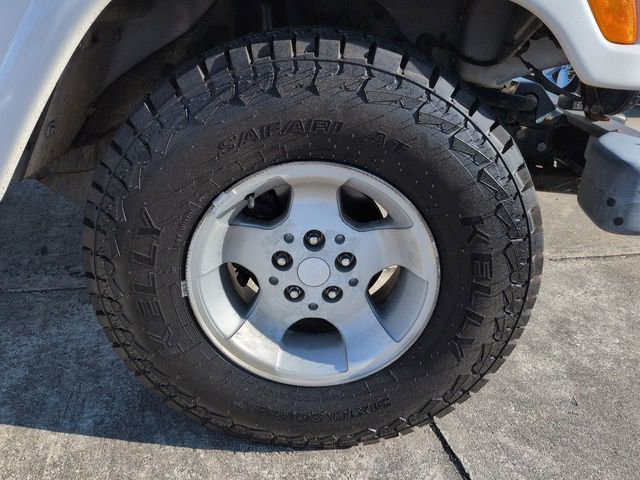 Used 2002 Jeep Wrangler Sahara AWD/4WD image 11