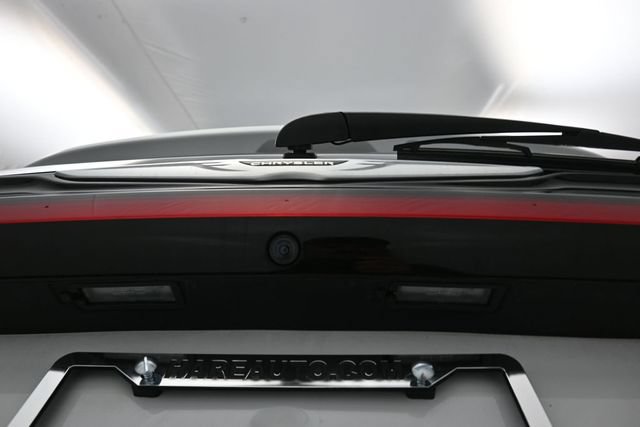 Used 2023 Chrysler Pacifica Touring-L FWD image 25
