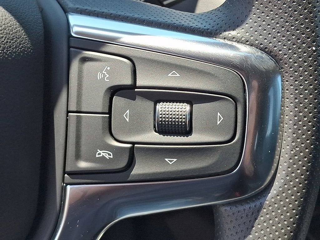 Used 2025 Chevrolet Blazer LT AWD/4WD image 22