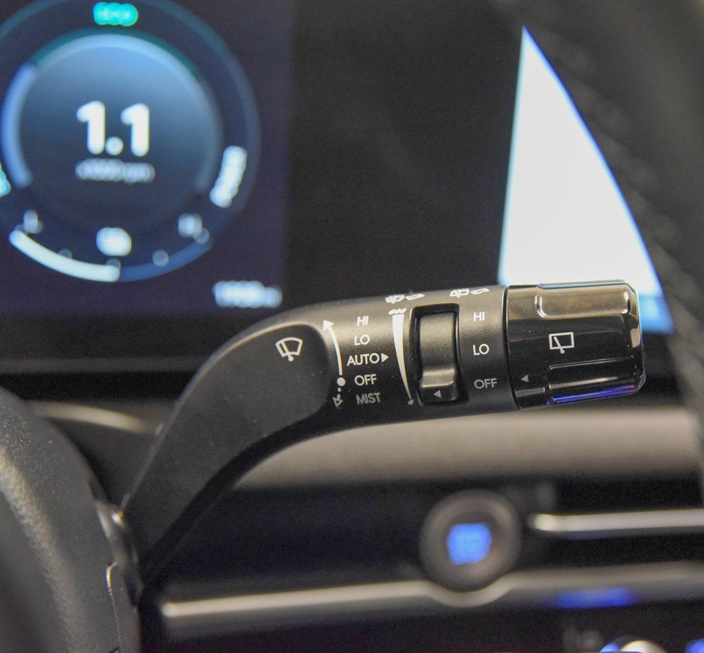 Used 2025 Hyundai Tucson Limited image 28