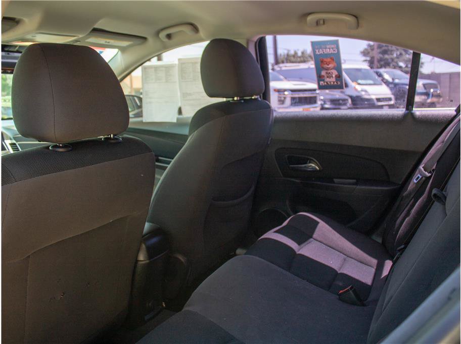 Used 2016 Chevrolet Cruze LT FWD image 9