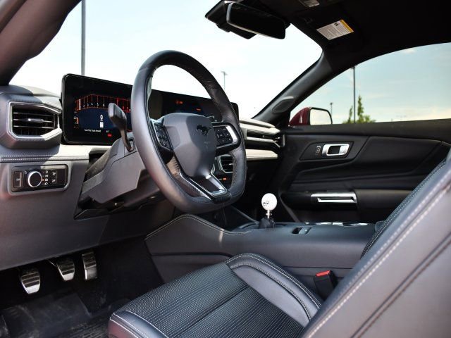 Used 2025 Ford Mustang GT Premium RWD image 21