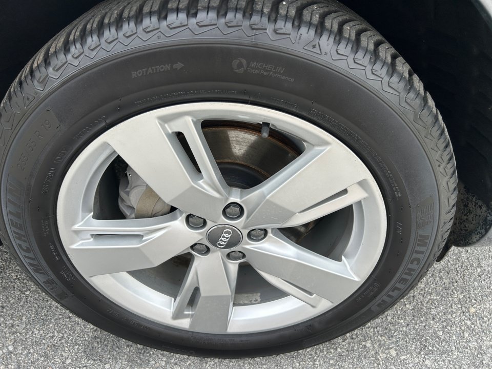 Used 2019 Audi Q5 2.0T Premium Plus AWD/4WD image 25