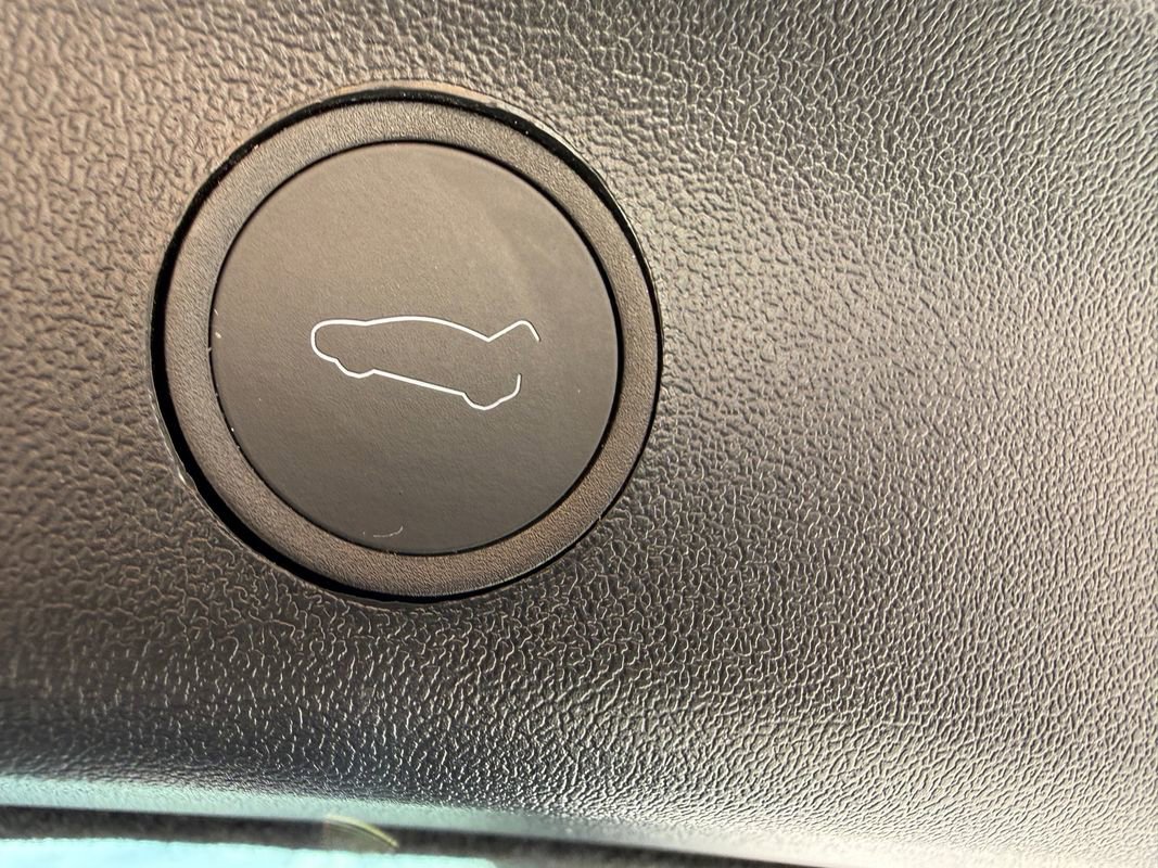 Used 2024 Tesla Model Y Long Range image 22