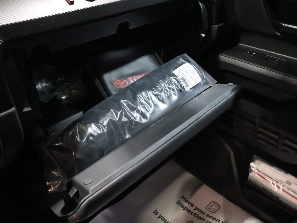 Used 2025 Toyota Tacoma TRD Pro w/ Tow Tech Package AWD/4WD image 34