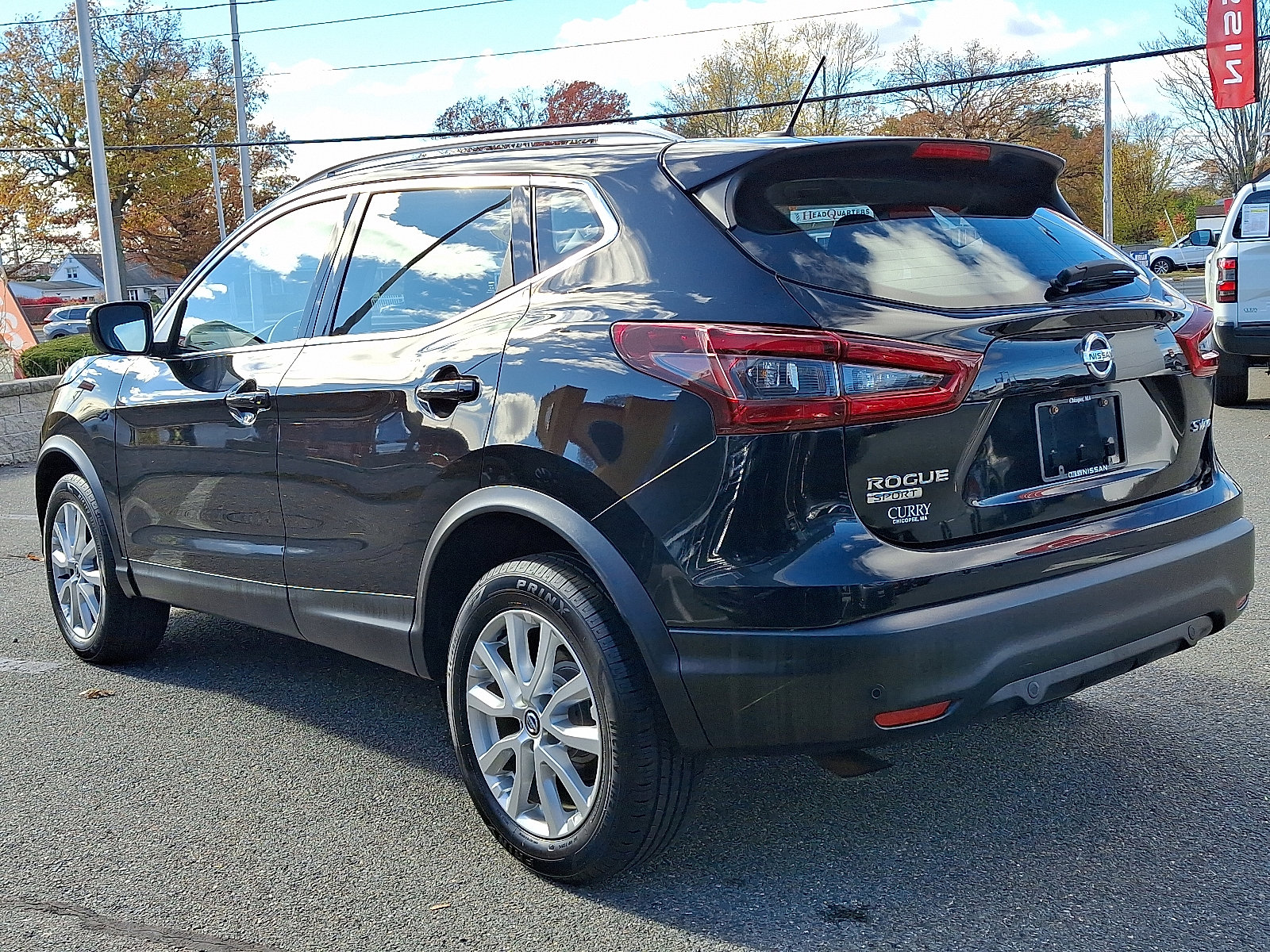 Used 2020 Nissan Rogue Sport SV image 4