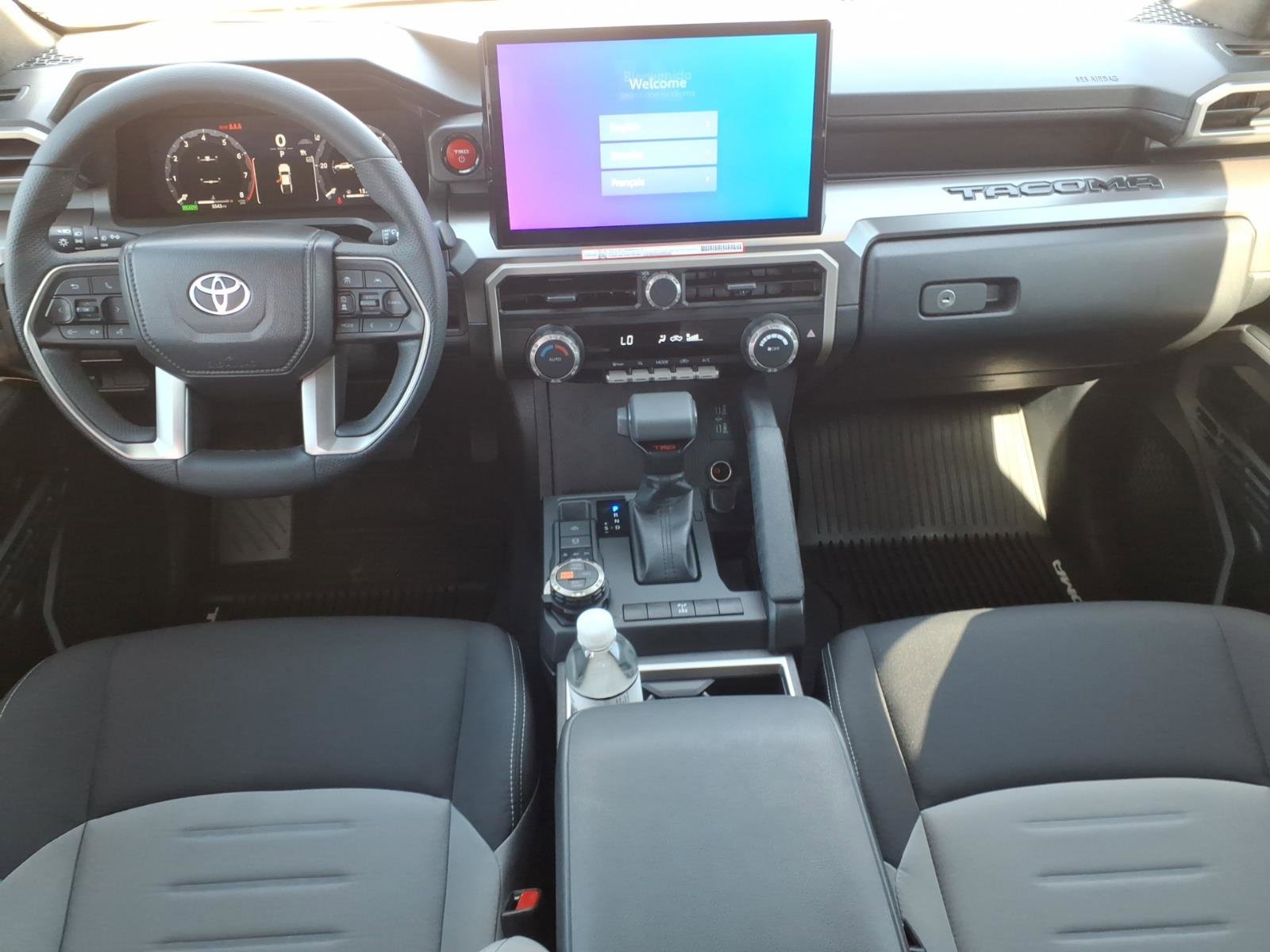 Certified 2025 Toyota Tacoma TRD Off-Road AWD/4WD image 11