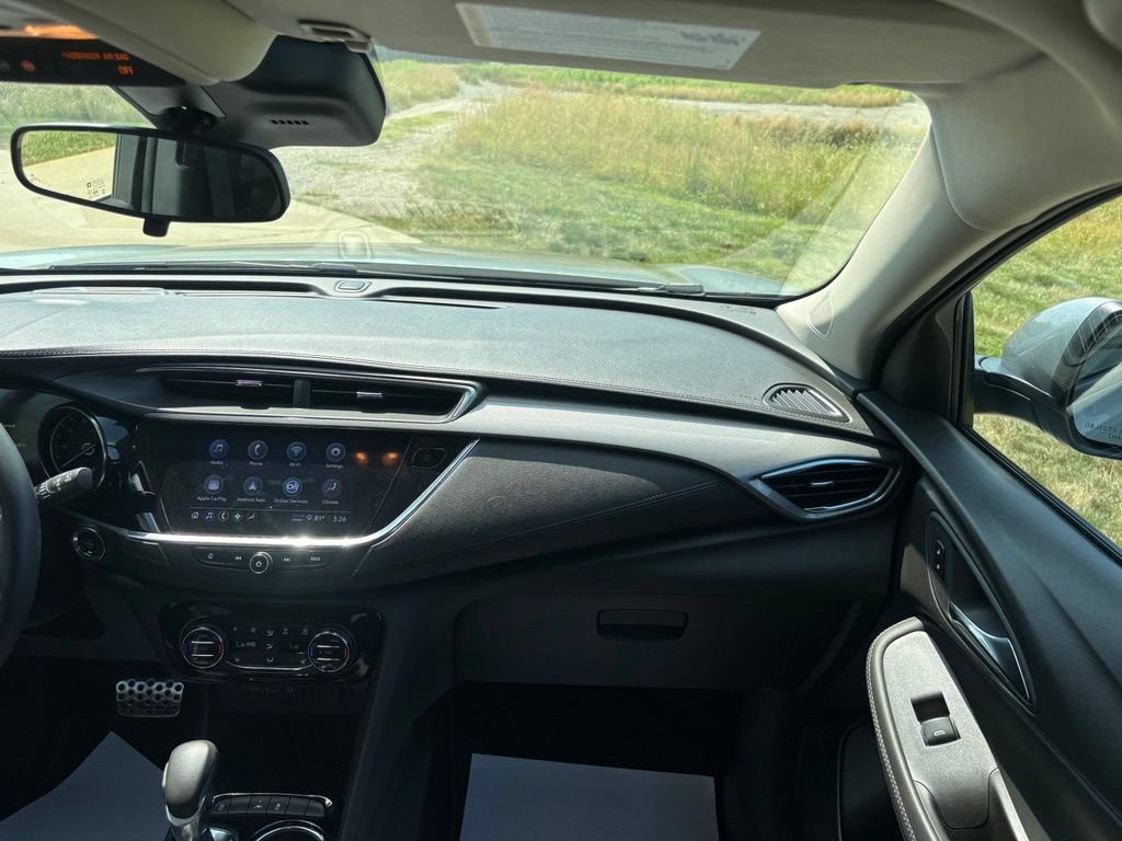 Used 2023 Buick Encore GX Select w/ Sport Touring Package FWD image 31