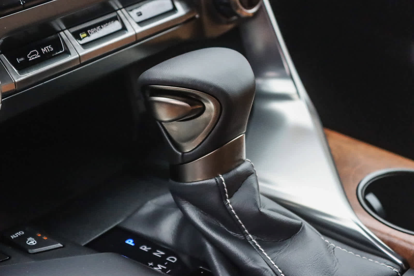 New 2026 Lexus LX 600 4WD w/ Luxury Package image 21