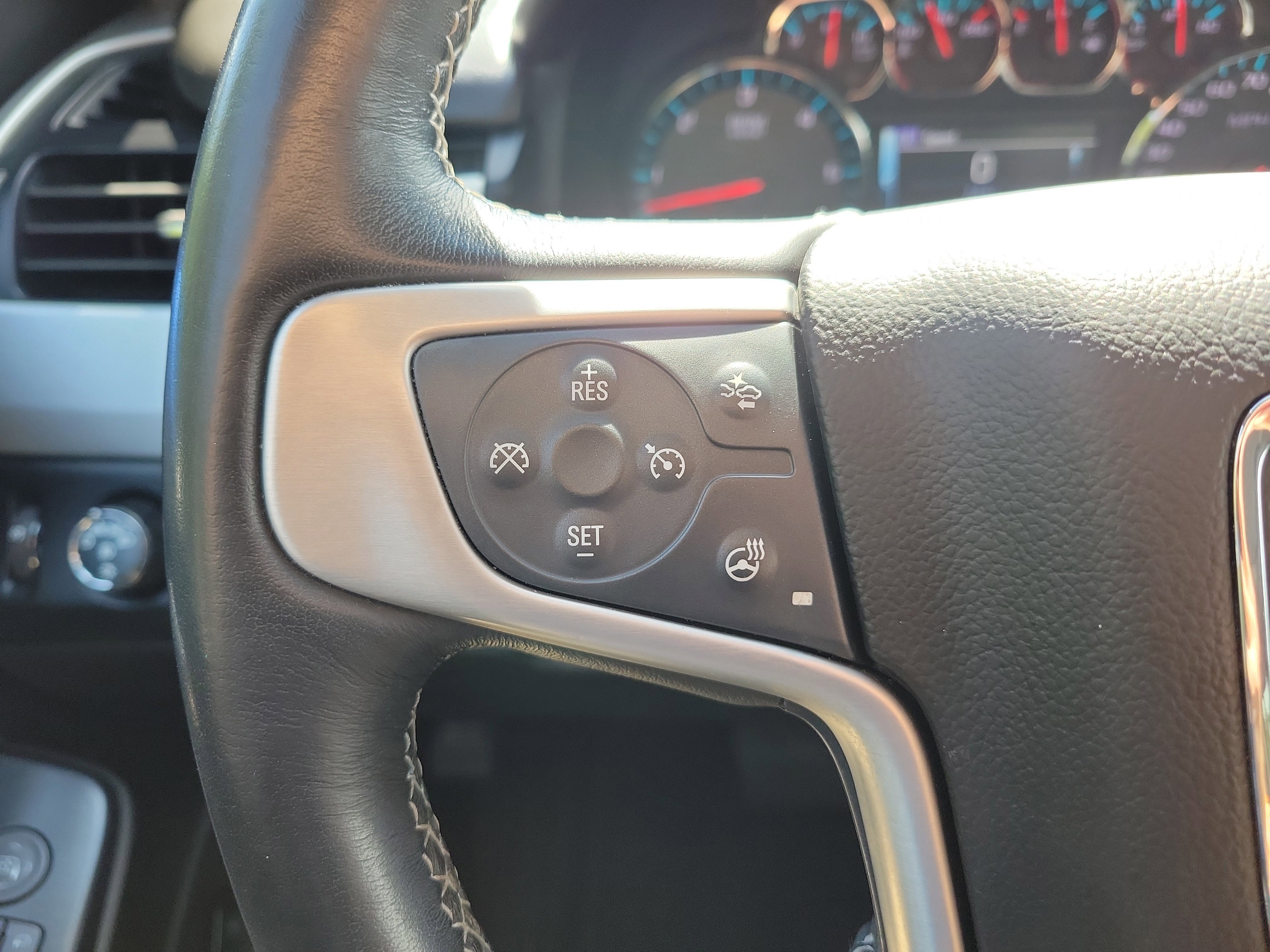 Used 2019 GMC Yukon XL SLT w/ Premium Edition RWD image 30