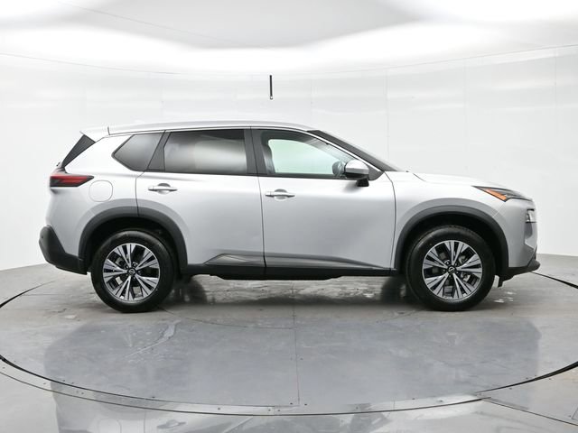 Used 2023 Nissan Rogue SV image 8
