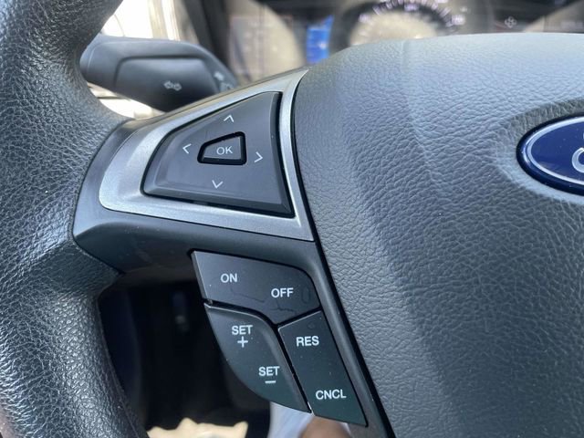 Used 2018 Ford Fusion SE w/ Fusion SE Technology Package FWD image 22