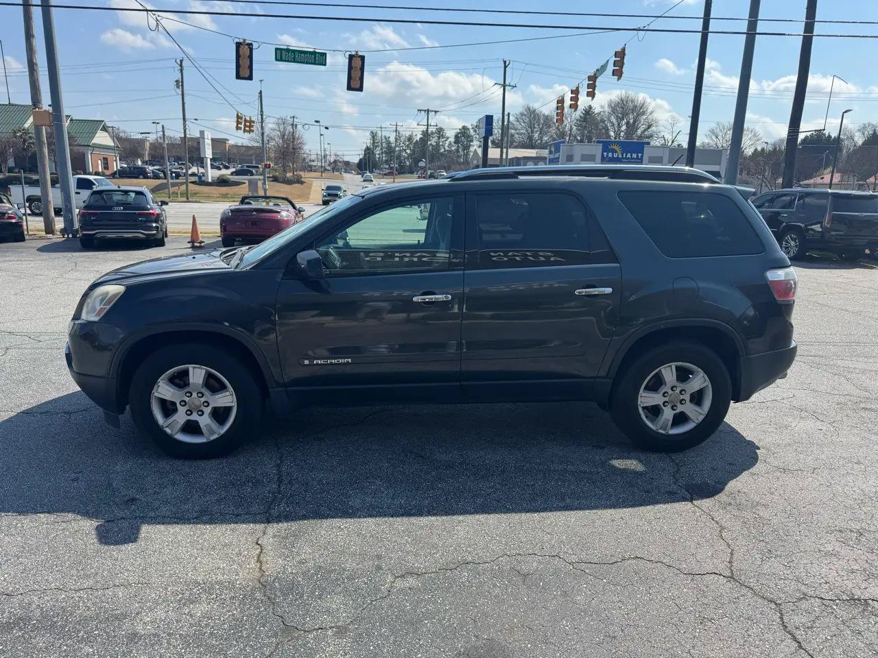 Used 2007 GMC Acadia SLE w/ Preferred Package FWD image 2