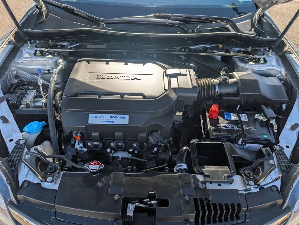 Used 2017 Honda Accord EX-L image 22