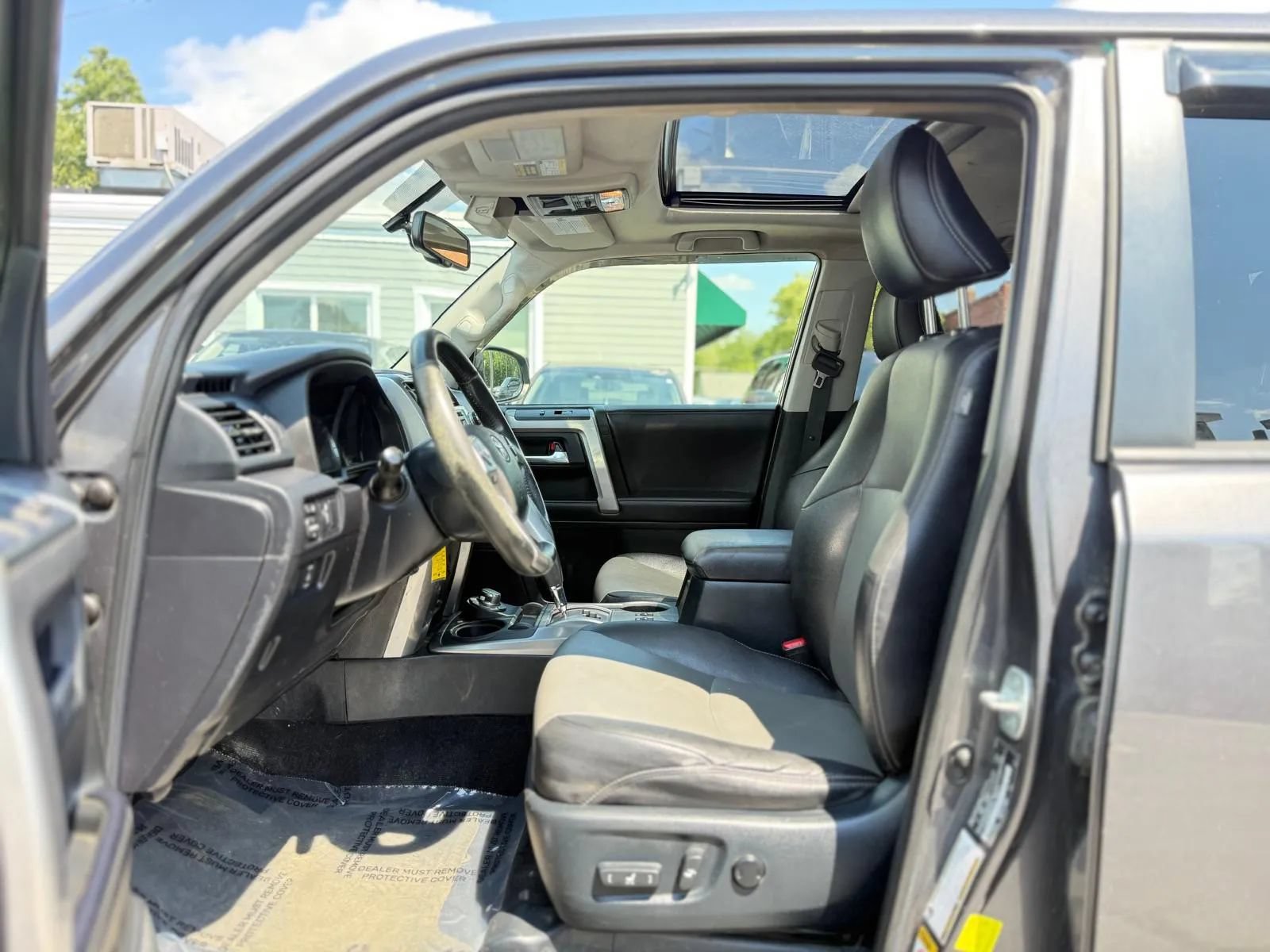 Used 2017 Toyota 4Runner SR5 Premium AWD/4WD image 9