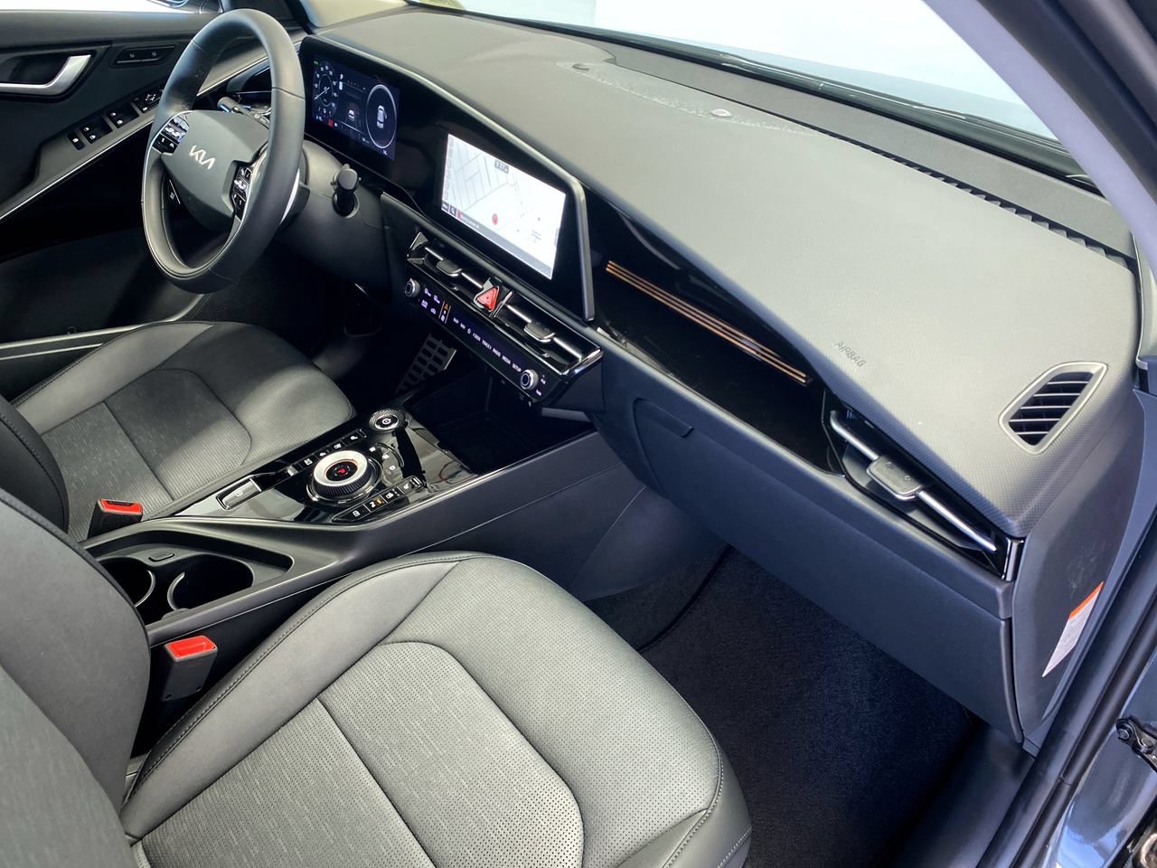 New 2026 Kia Niro Wave FWD image 31