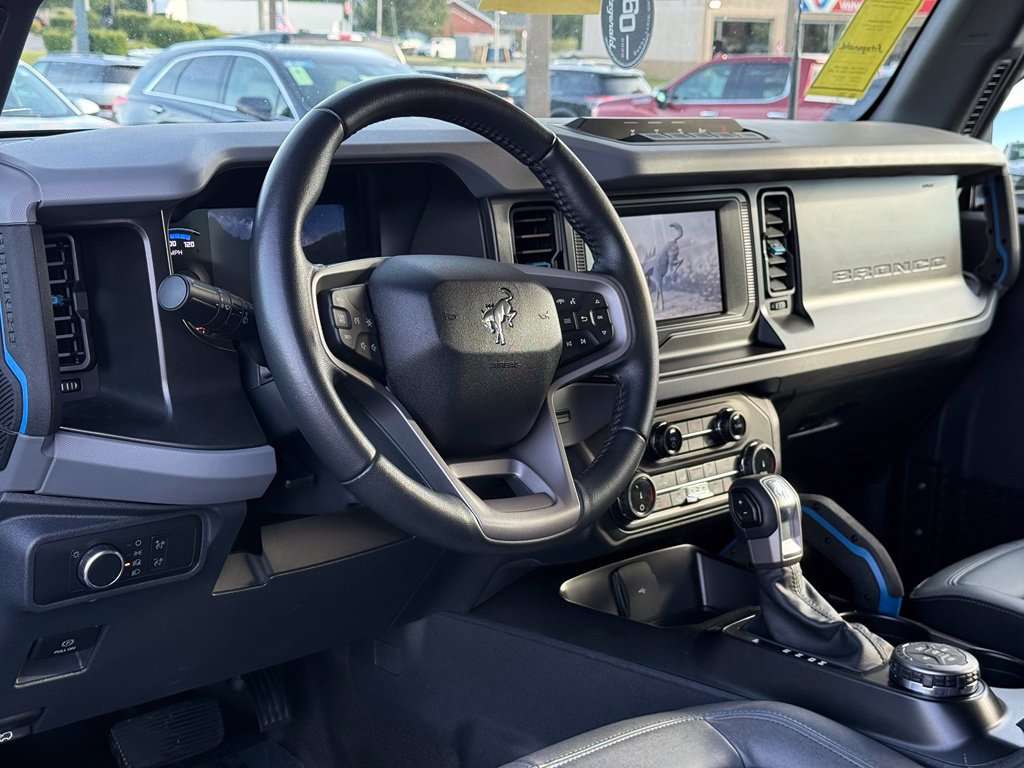 Used 2022 Ford Bronco Black Diamond w/ Sasquatch Package AWD/4WD image 11