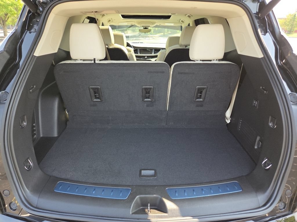 Used 2024 Buick Enclave Avenir w/ Avenir Technology Package FWD image 27