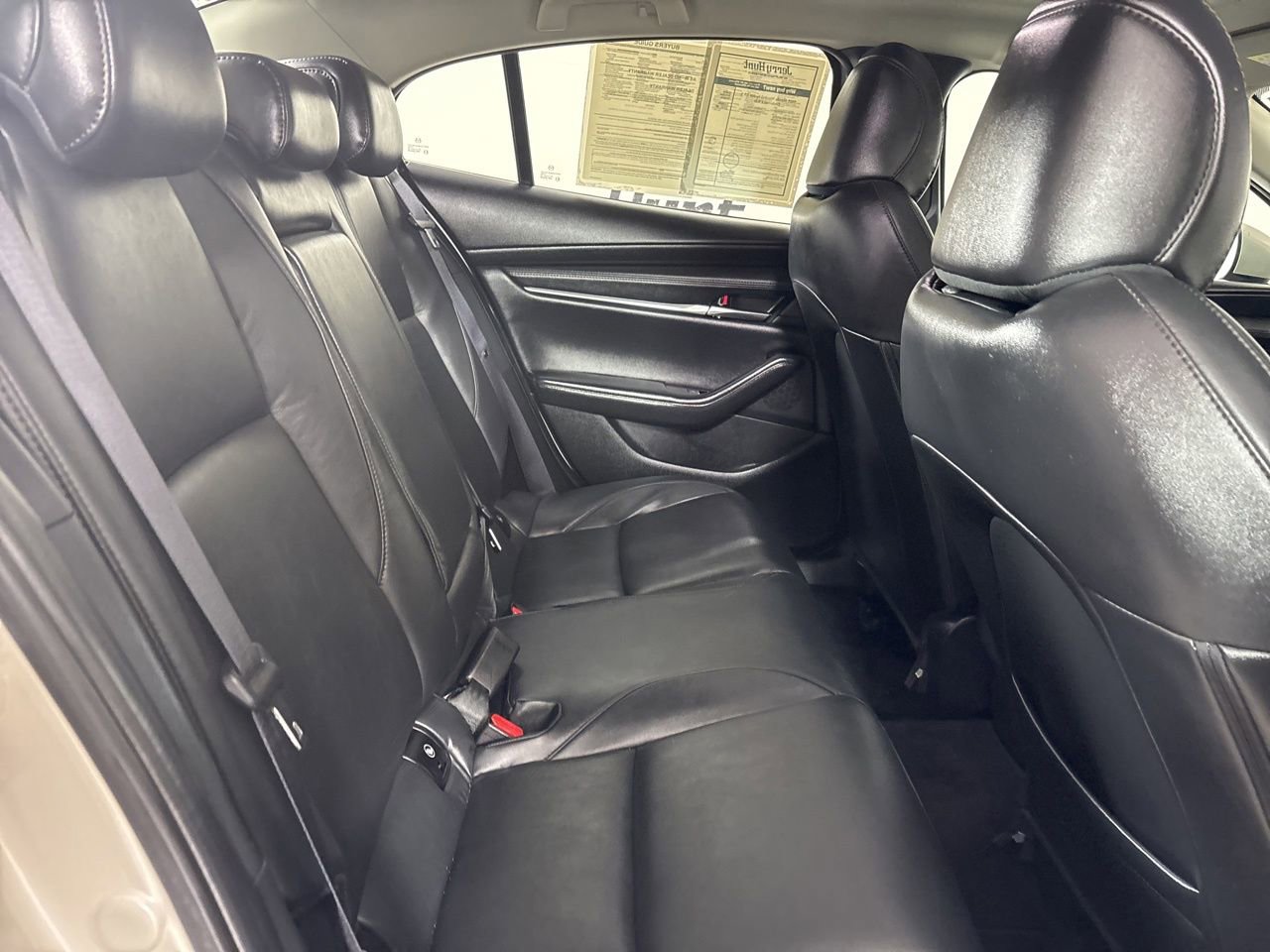 Used 2025 MAZDA MAZDA3 s image 24