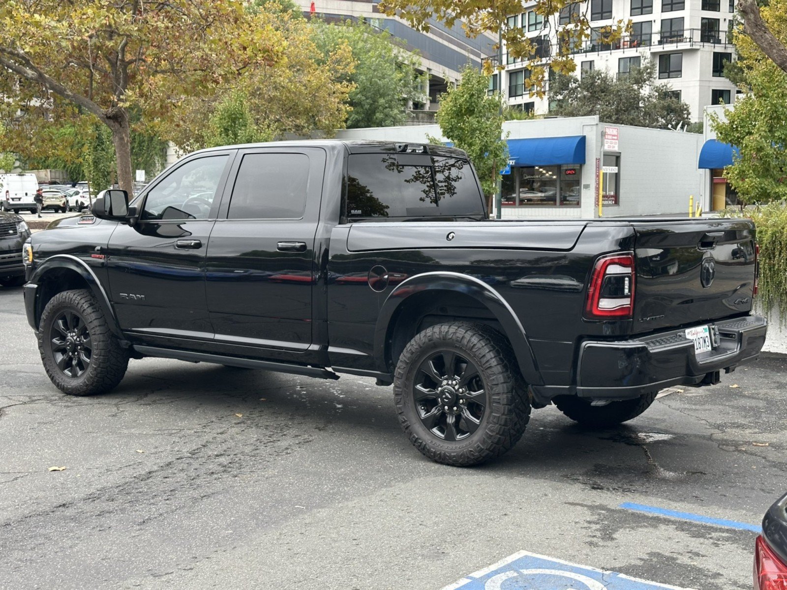 Used 2022 RAM 2500 Limited AWD/4WD image 12