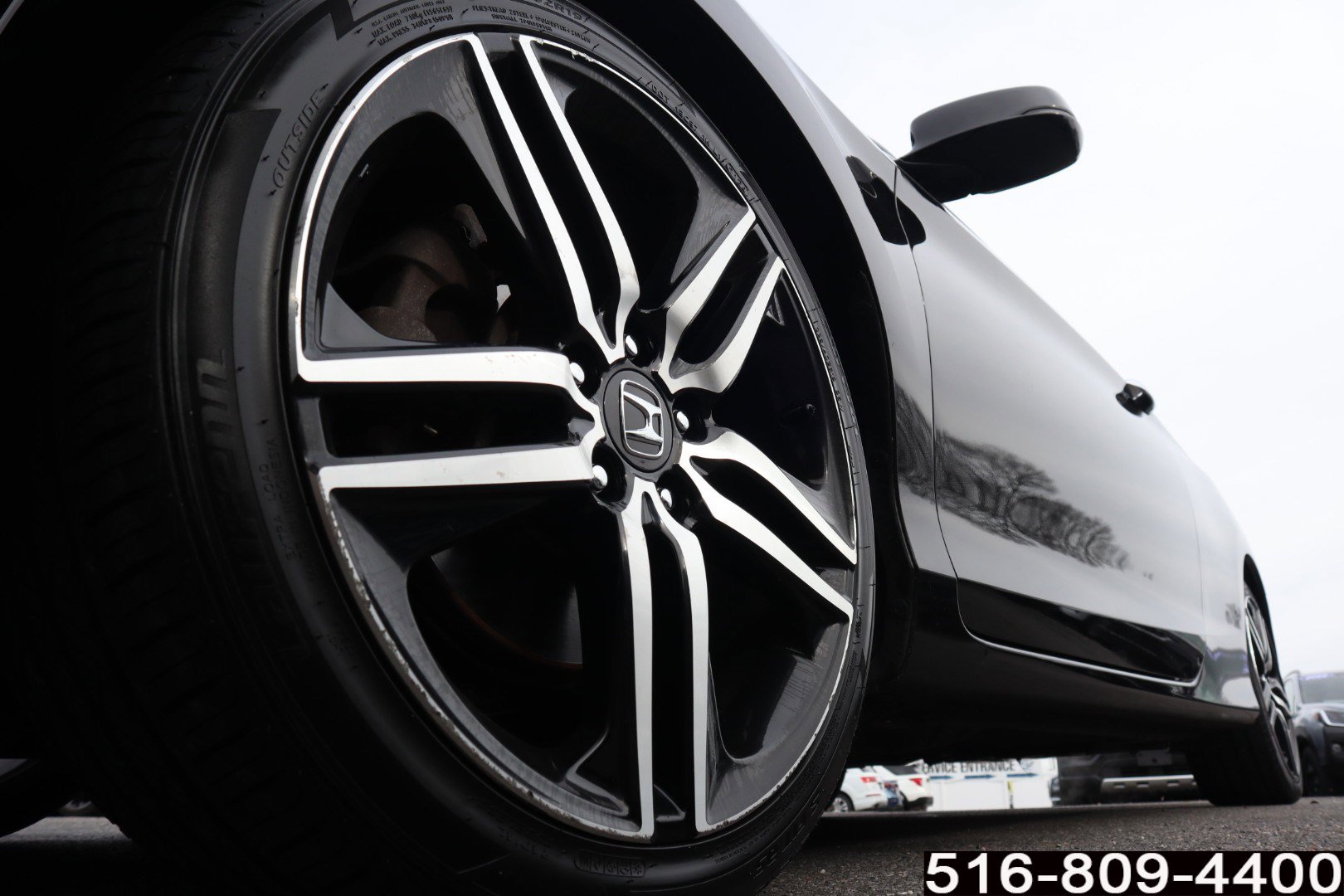 Used 2017 Honda Accord Touring image 11