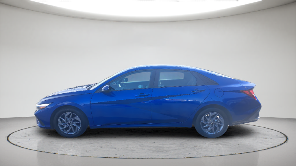 Used 2024 Hyundai Elantra SEL FWD image 14