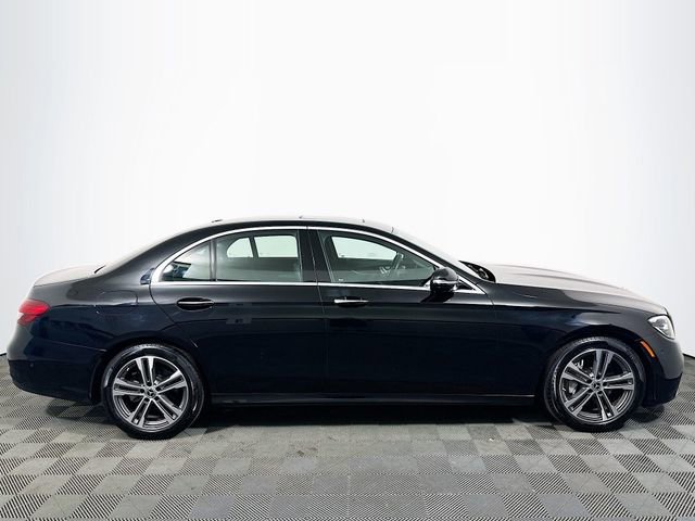 Used 2022 Mercedes-Benz E 350 Sedan image 9