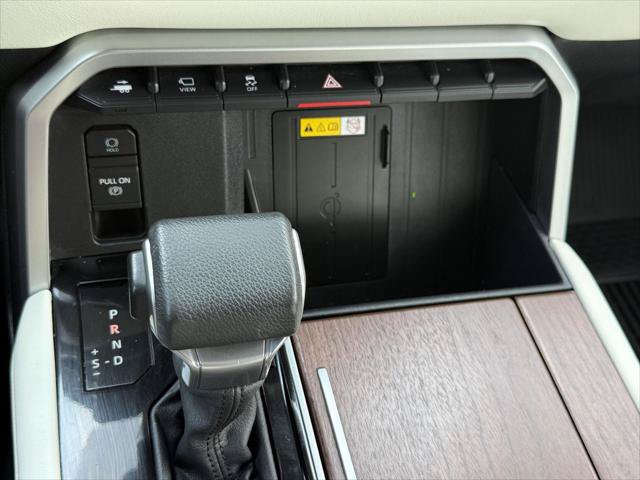 Certified 2023 Toyota Sequoia Capstone AWD/4WD image 45