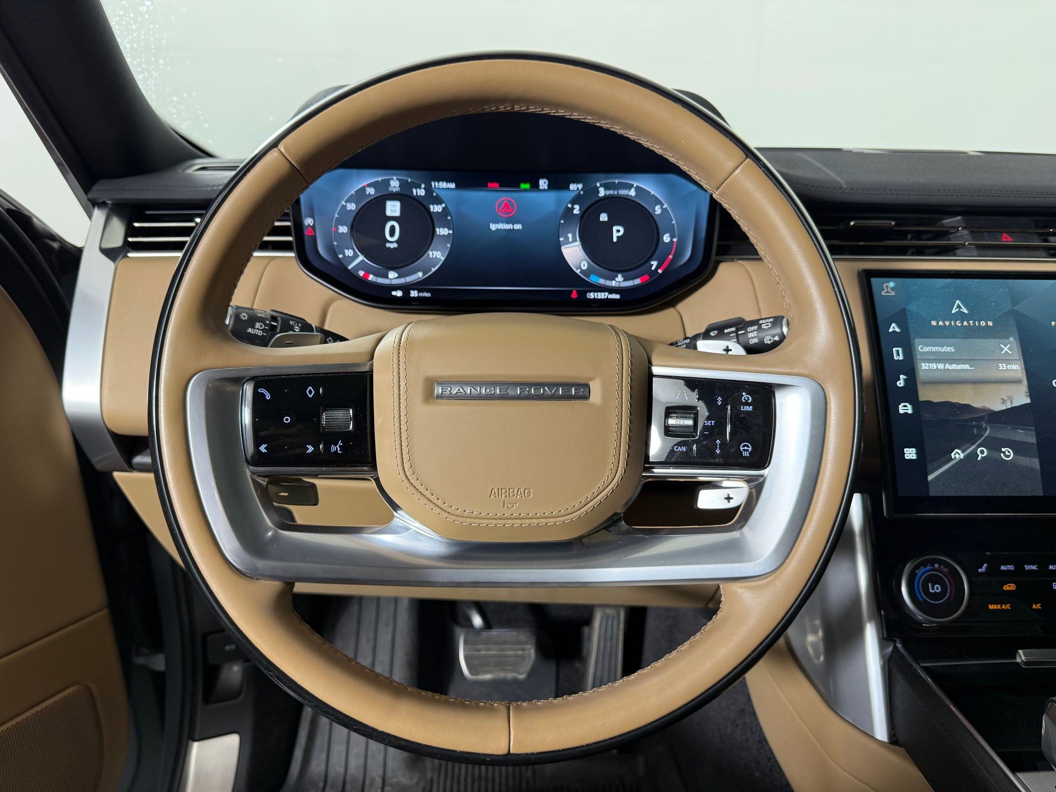 Used 2023 Land Rover Range Rover Long Wheelbase SE image 15