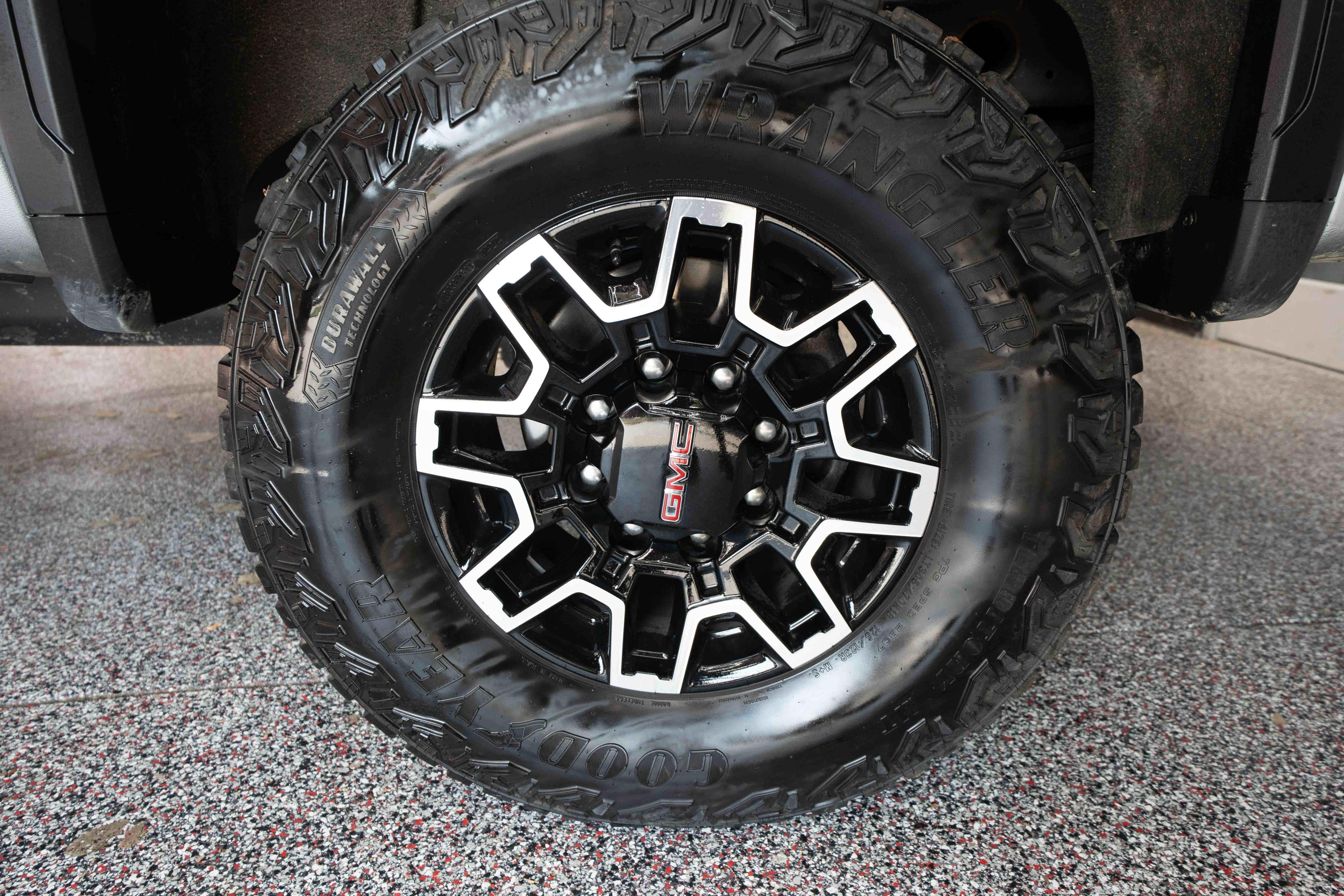 Used 2024 GMC Sierra 2500 AT4X AWD/4WD image 28