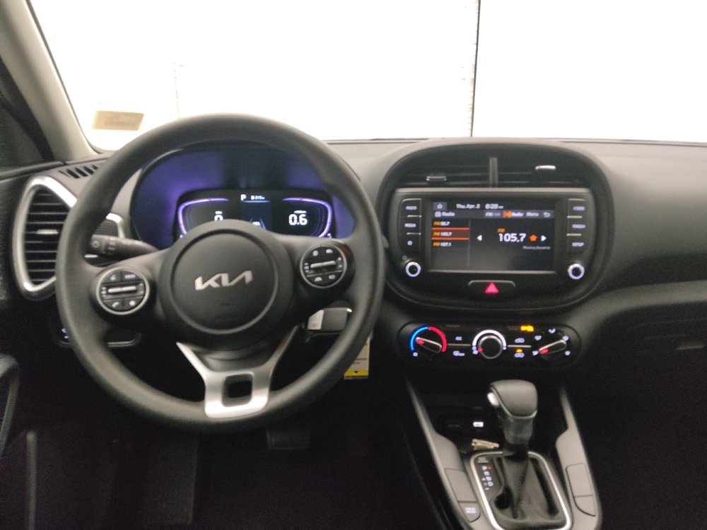 Used 2025 Kia Soul S FWD image 22
