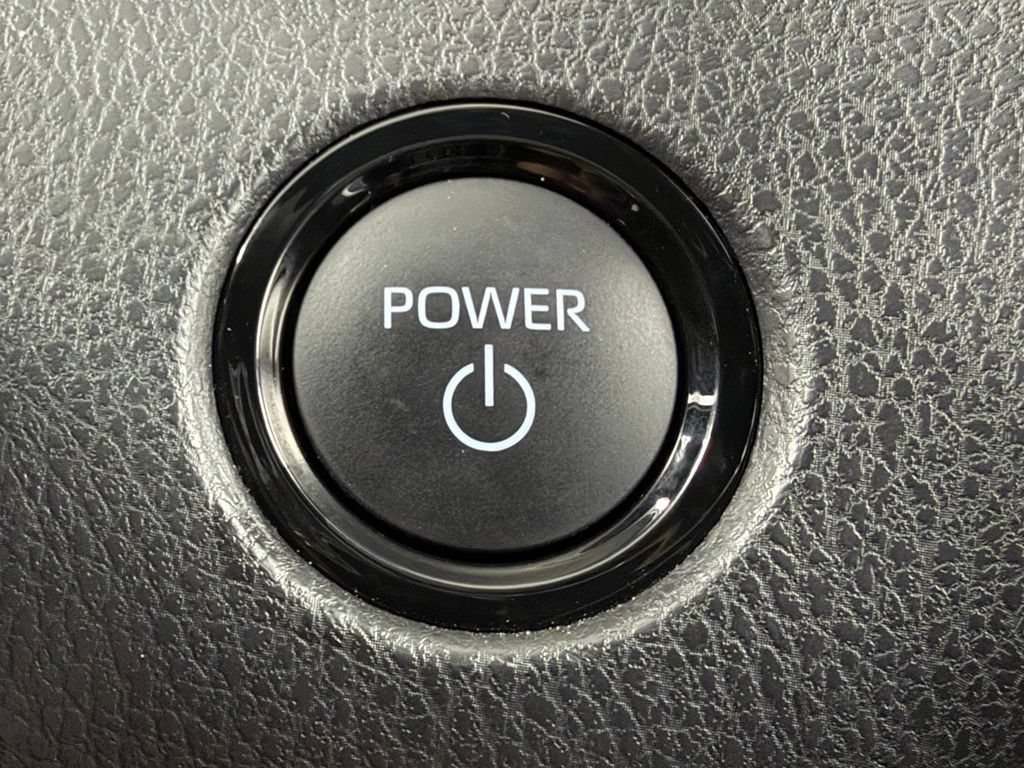 Used 2026 Toyota Camry SE FWD image 30