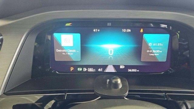 Used 2025 Volkswagen Atlas Cross Sport SE image 16