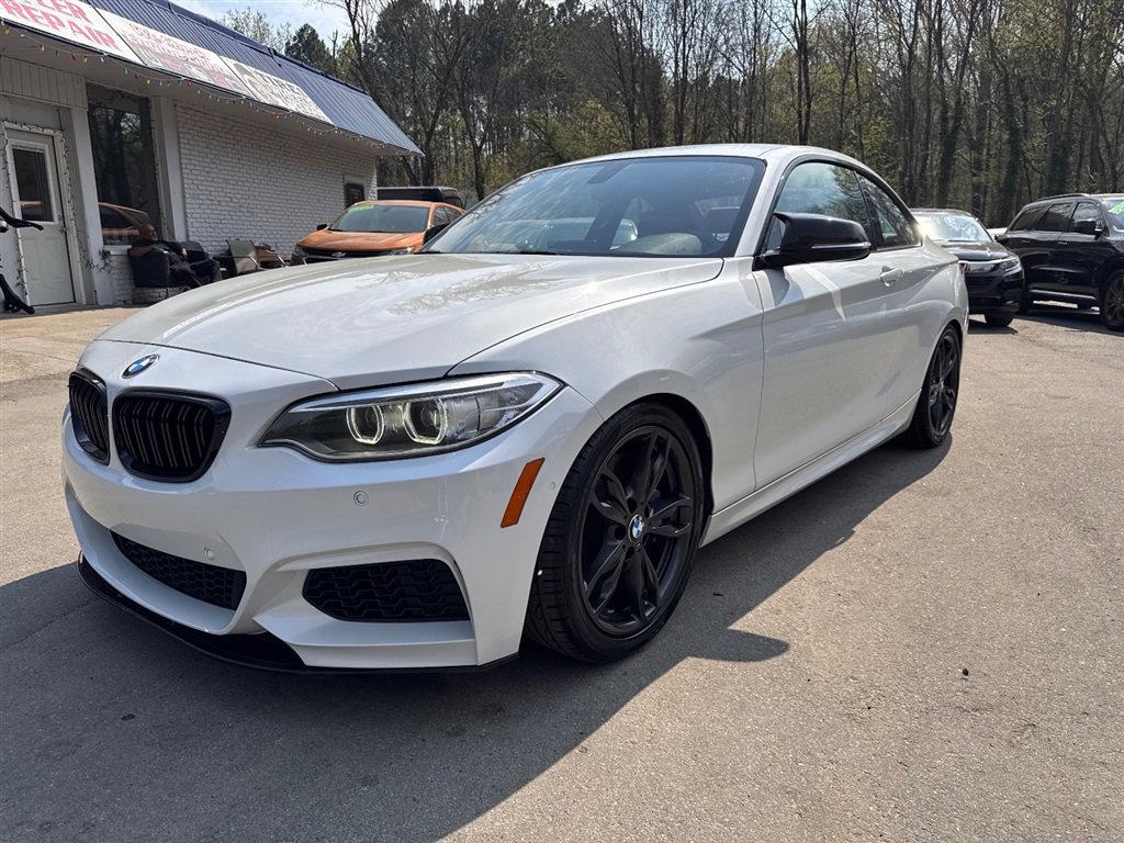 Used 2017 BMW M240i Coupe image 10