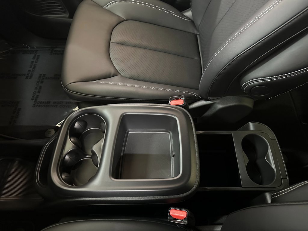 New 2026 Chrysler Pacifica Select w/ S Appearance Package image 33