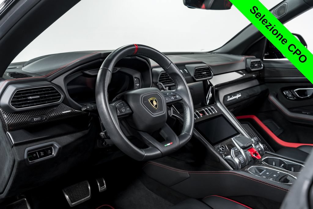 Used 2023 Lamborghini Urus Performante AWD/4WD image 13