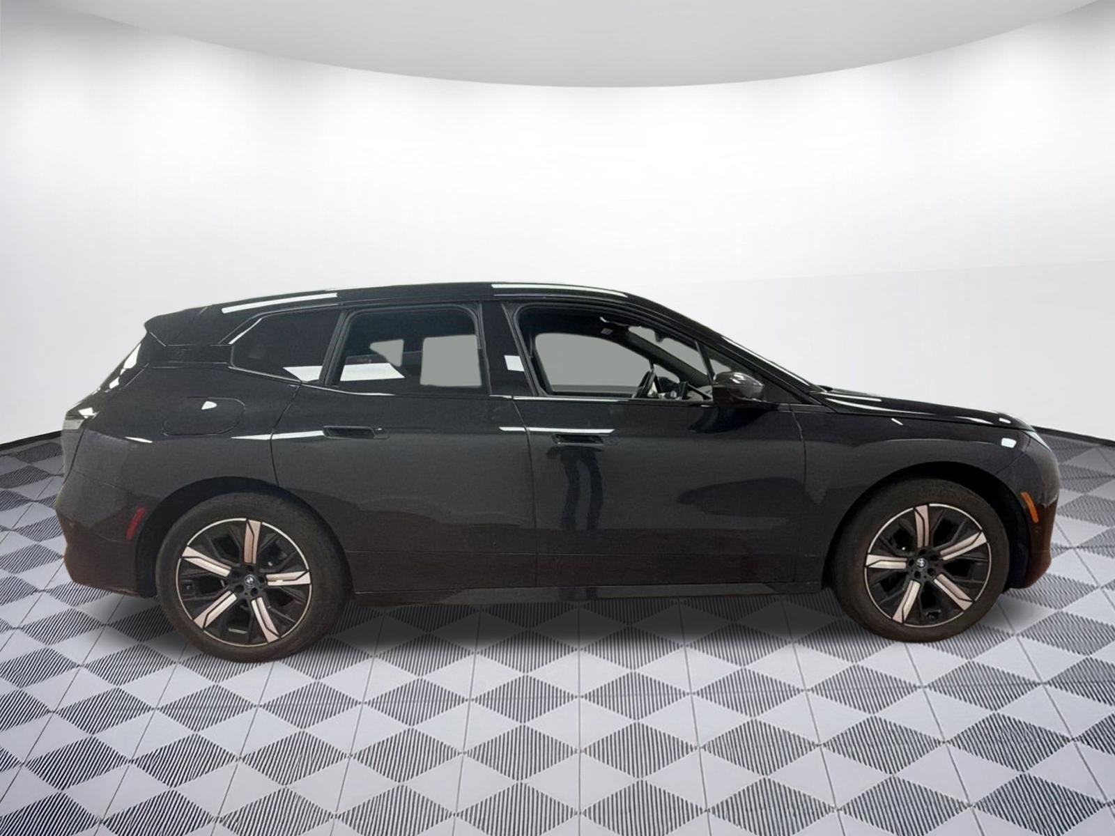 Certified 2023 BMW iX xDrive50 w/ Sport Package image 6