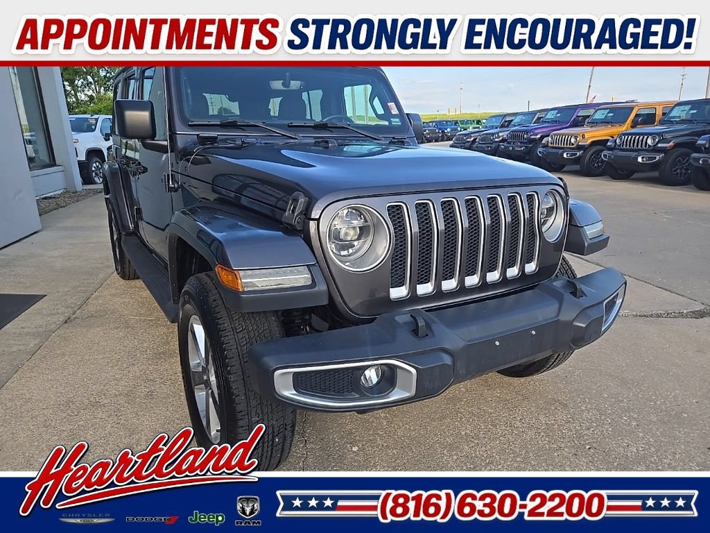 Used 2018 Jeep Wrangler Unlimited Sahara AWD/4WD image 13