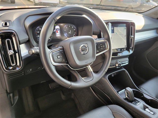 Used 2019 Volvo XC40 T5 Momentum image 20