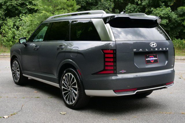 Used 2026 Hyundai Palisade Calligraphy AWD/4WD image 9