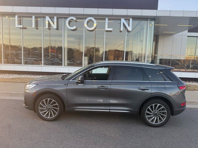 Used 2024 Lincoln Corsair Reserve w/ Equipment Group 201A image 9