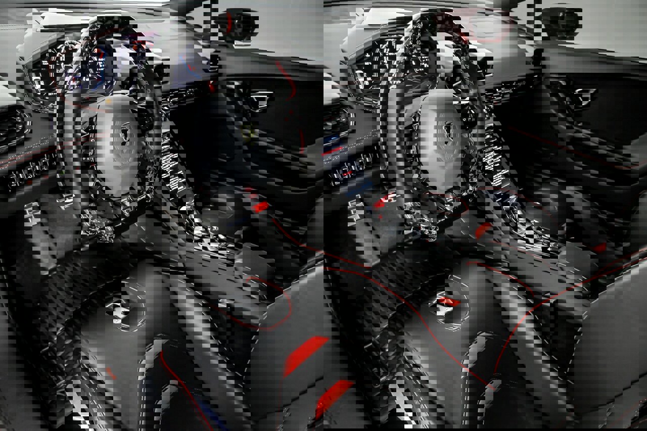 Used 2021 Lamborghini Huracan EVO image 24