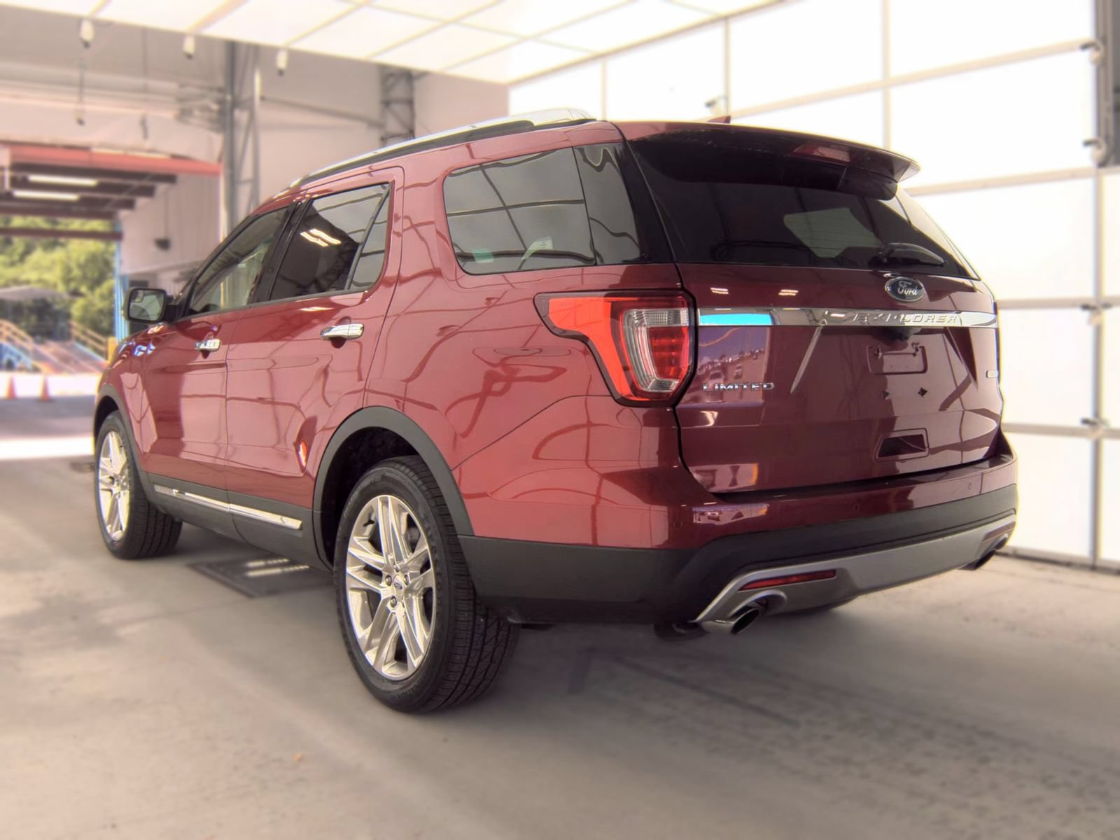 Used 2016 Ford Explorer Limited FWD image 8