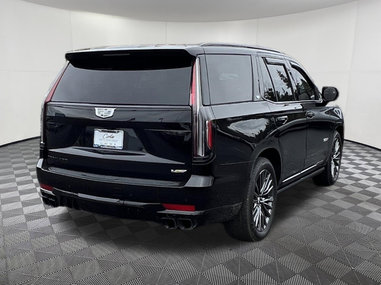 Used 2024 Cadillac Escalade V w/ LPO, ONYX Package AWD/4WD image 6