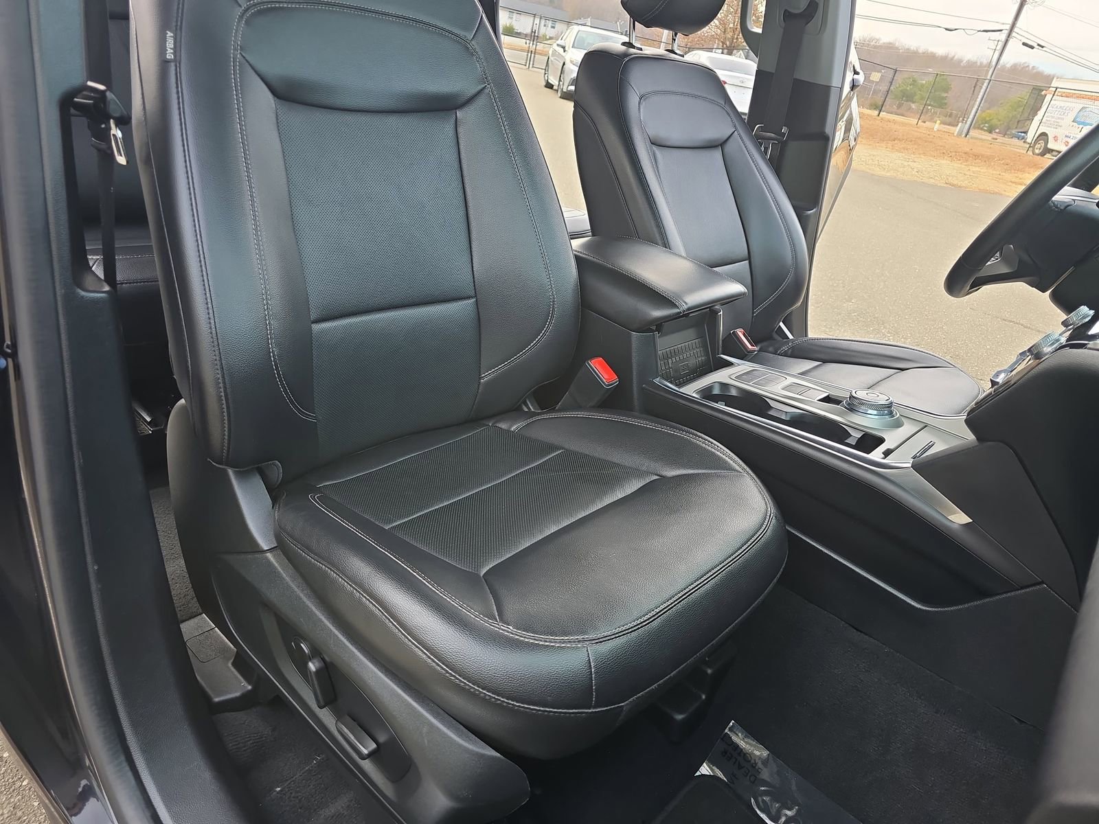 Used 2022 Ford Explorer Limited w/ Equipment Group 301A image 16