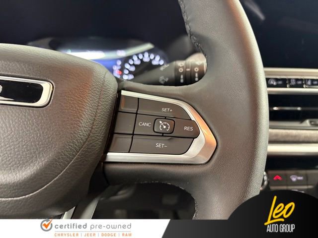 Used 2023 Jeep Compass Latitude AWD/4WD image 13