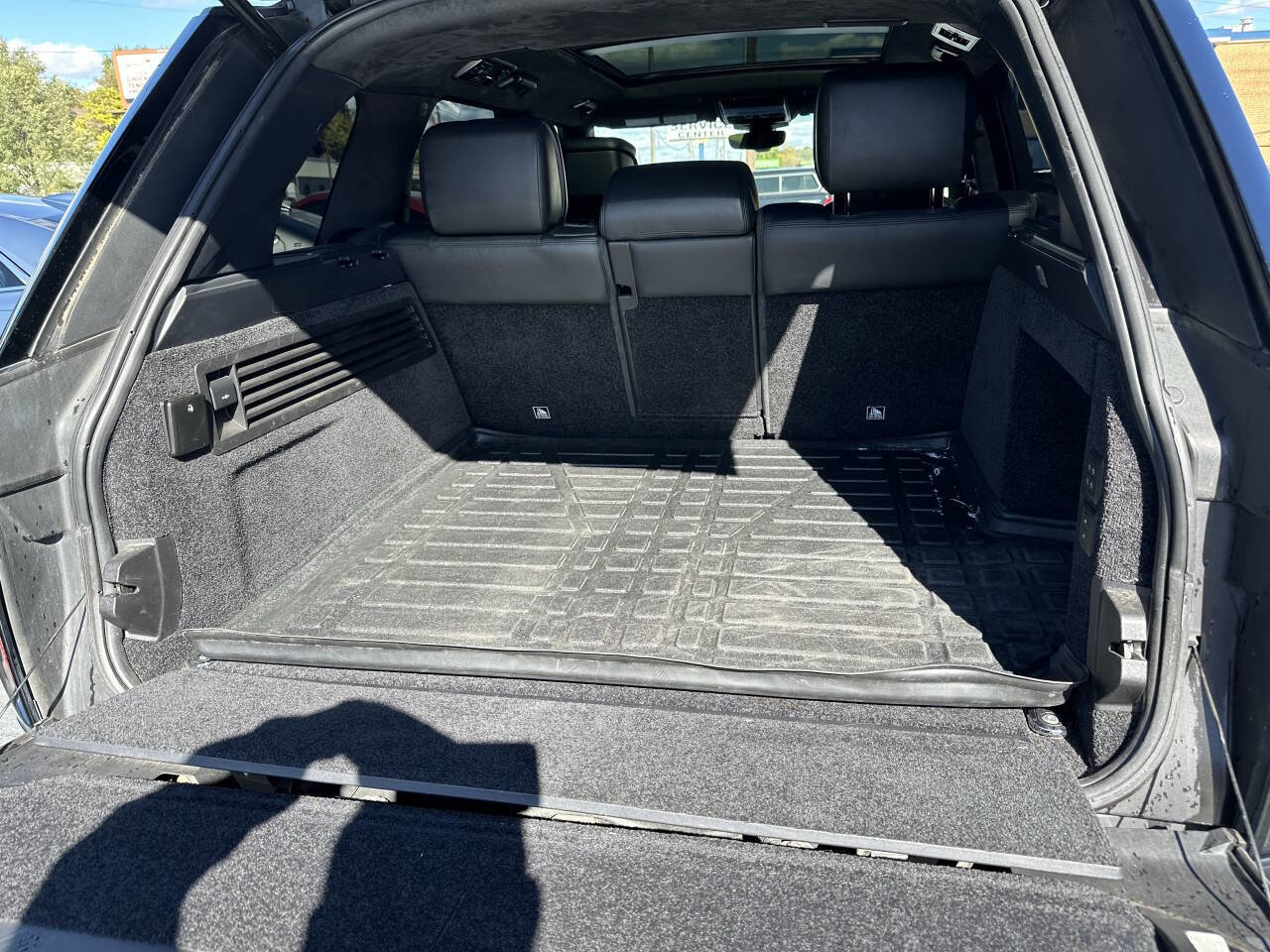 Used 2018 Land Rover Range Rover Autobiography image 14