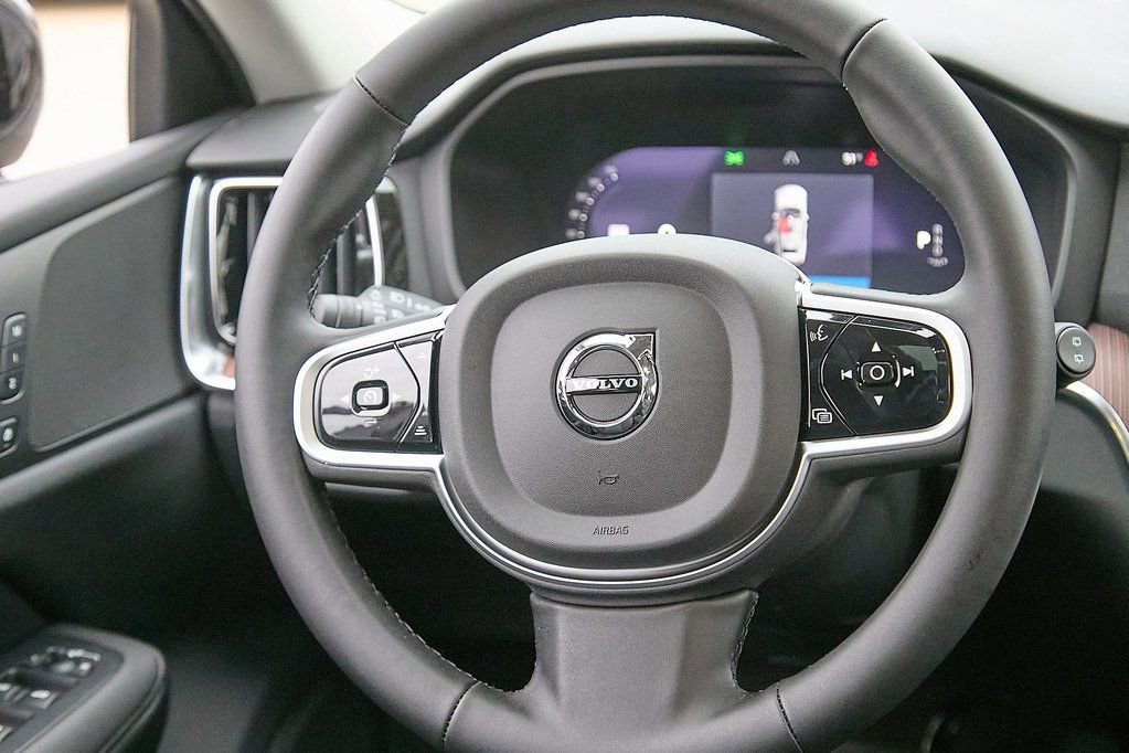 New 2026 Volvo V60 B5 Cross Country Plus w/ Climate Package image 26