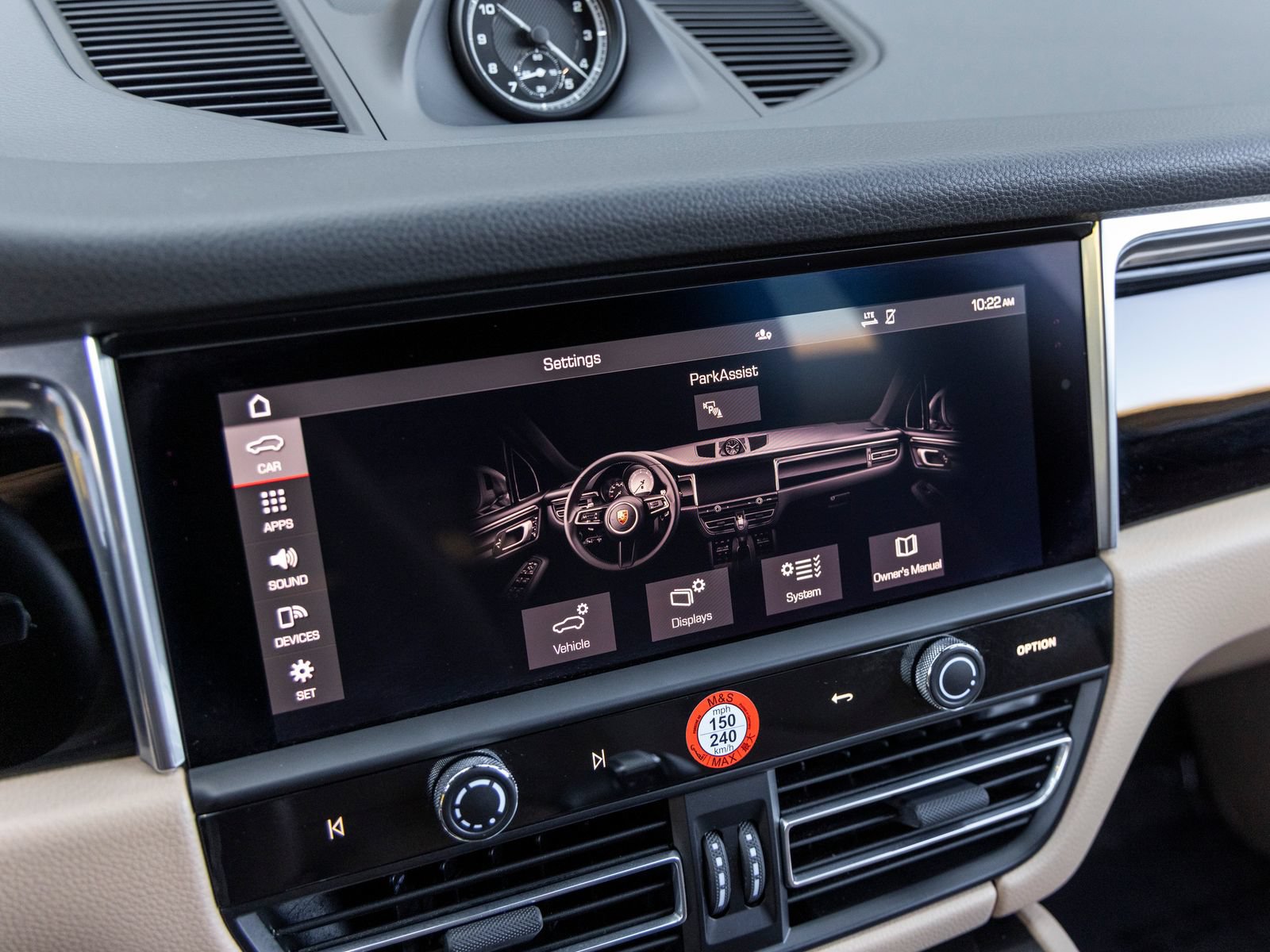 Certified 2026 Porsche Macan AWD/4WD image 44