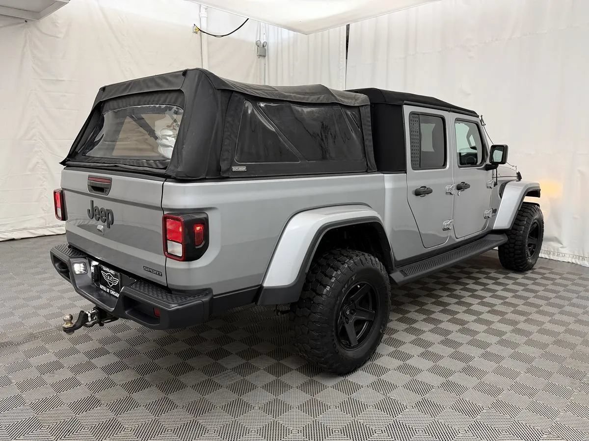 Used 2021 Jeep Gladiator Sport AWD/4WD image 5